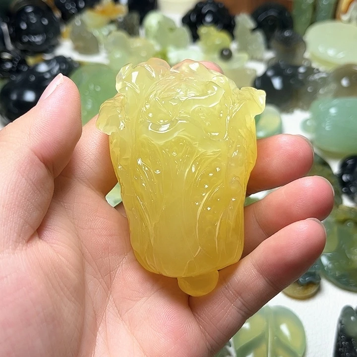 未镶嵌蛇纹石玉颈饰