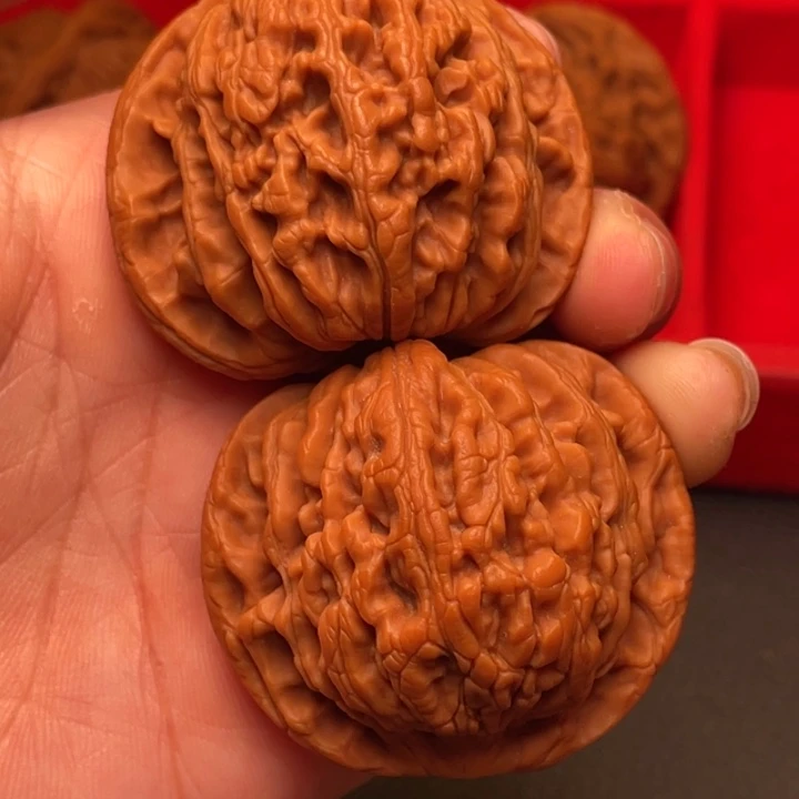 文玩核桃吊坠秦岭野生核桃