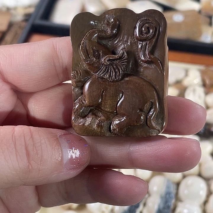 泥塑不打孔联系客服