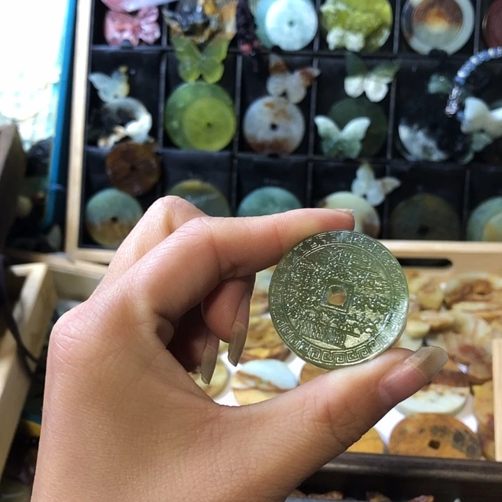 岫玉未镶嵌岫玉挂件