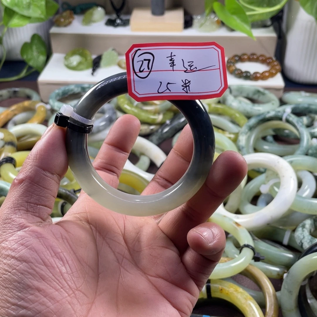 幸****蛇纹石玉未镶嵌手镯