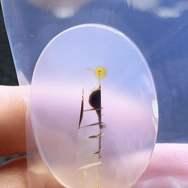 玛瑙/玉髓未镶嵌珠宝半成品近***声