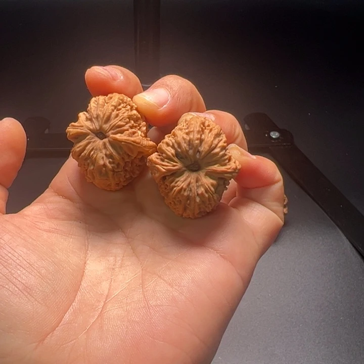 文玩核桃吊坠兜****~29南疆石小手捻