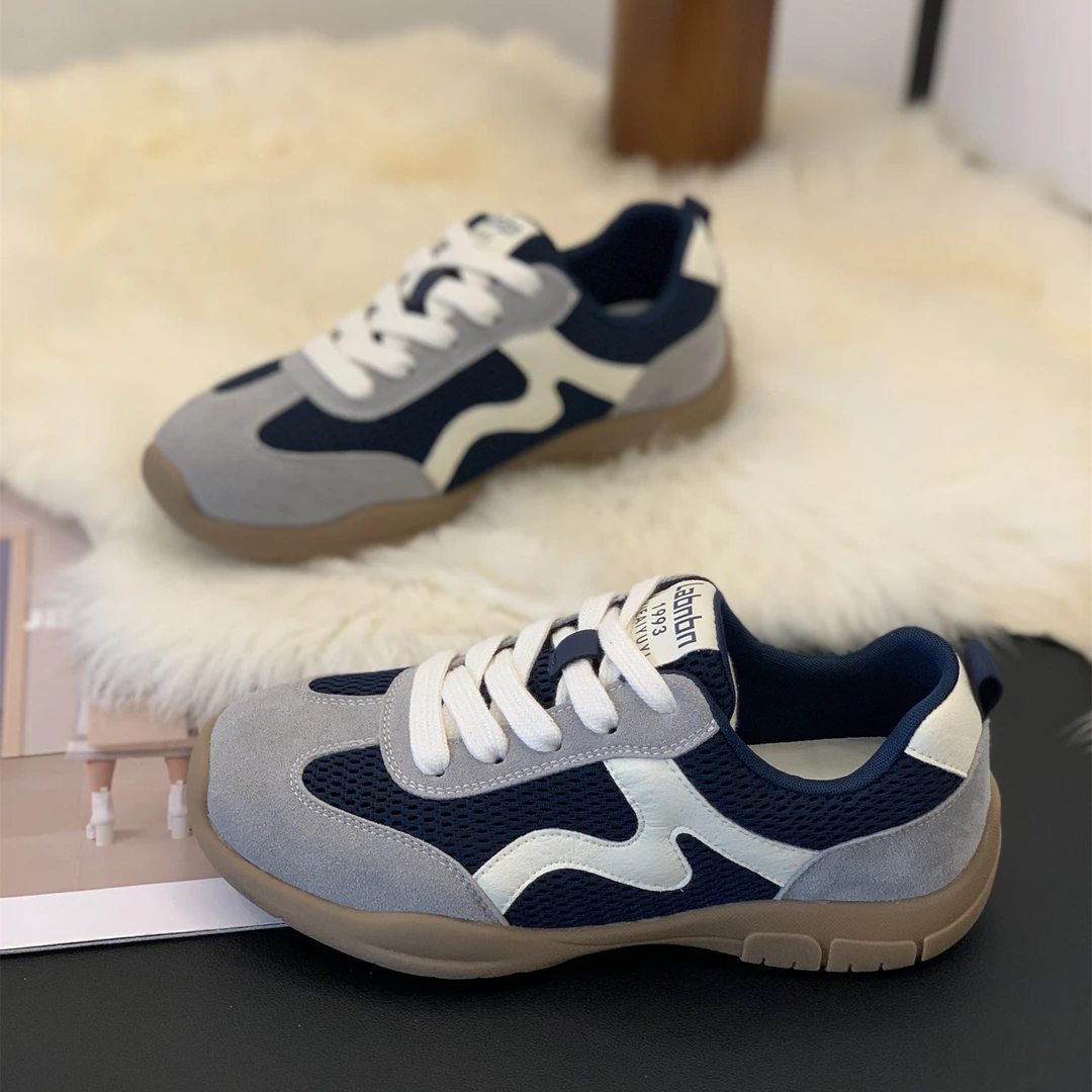 拼色平底超火时尚百搭休闲板鞋女2025秋新款显脚小复古轻便德训鞋