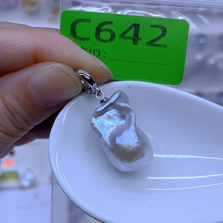 颈饰未镶嵌淡水珍珠