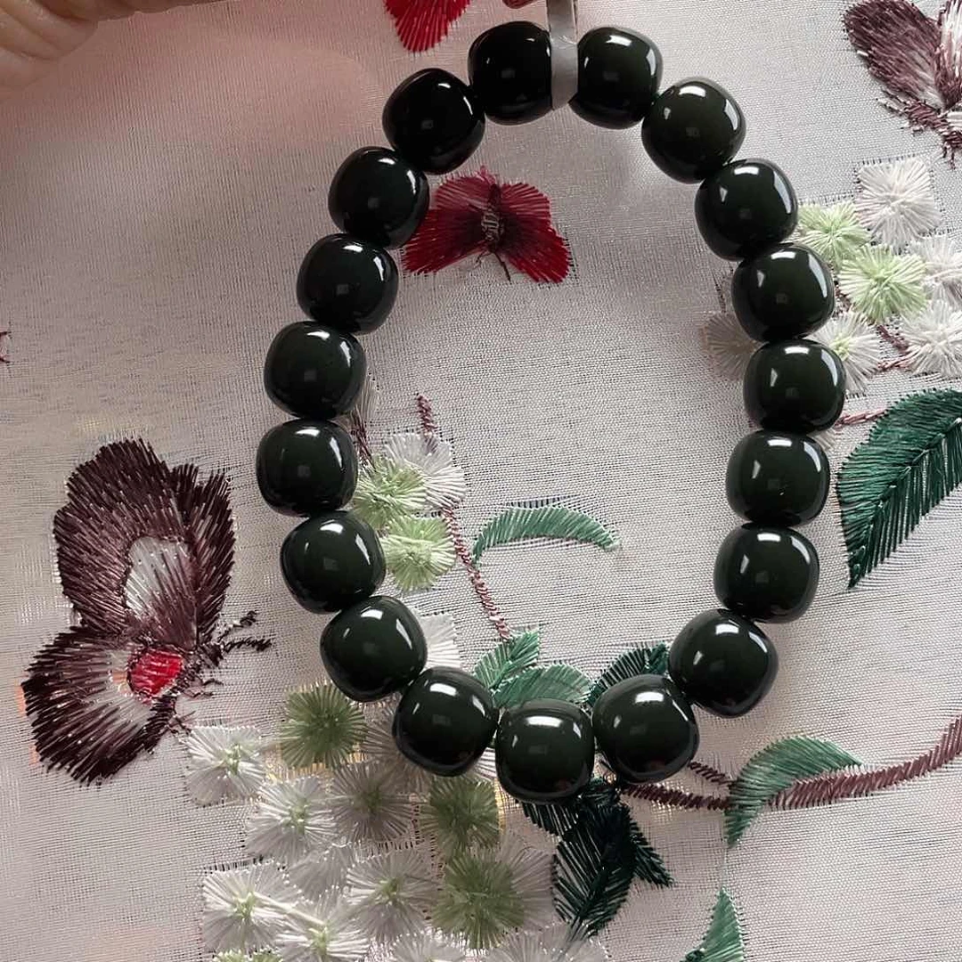 手链未镶嵌和田玉Y****u新疆和田玉沙枣青老10/11