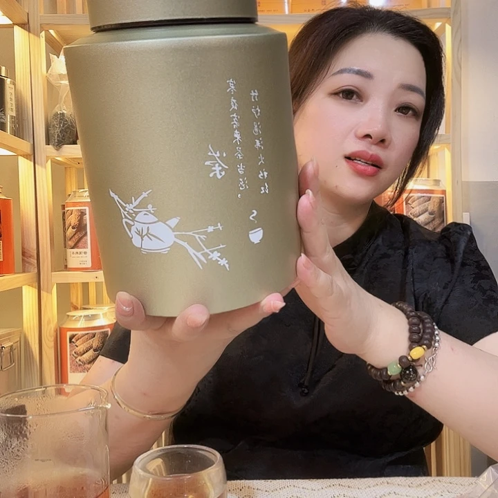 罐2 3年陈化原生态福鼎白茶老茶梗500克