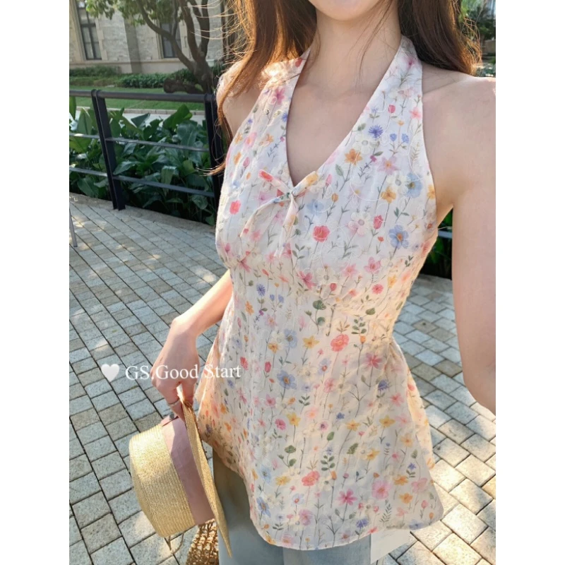 碎花上衣蝴蝶结挂脖吊带背心女2025夏季设计感度假风甜美仙女小衫