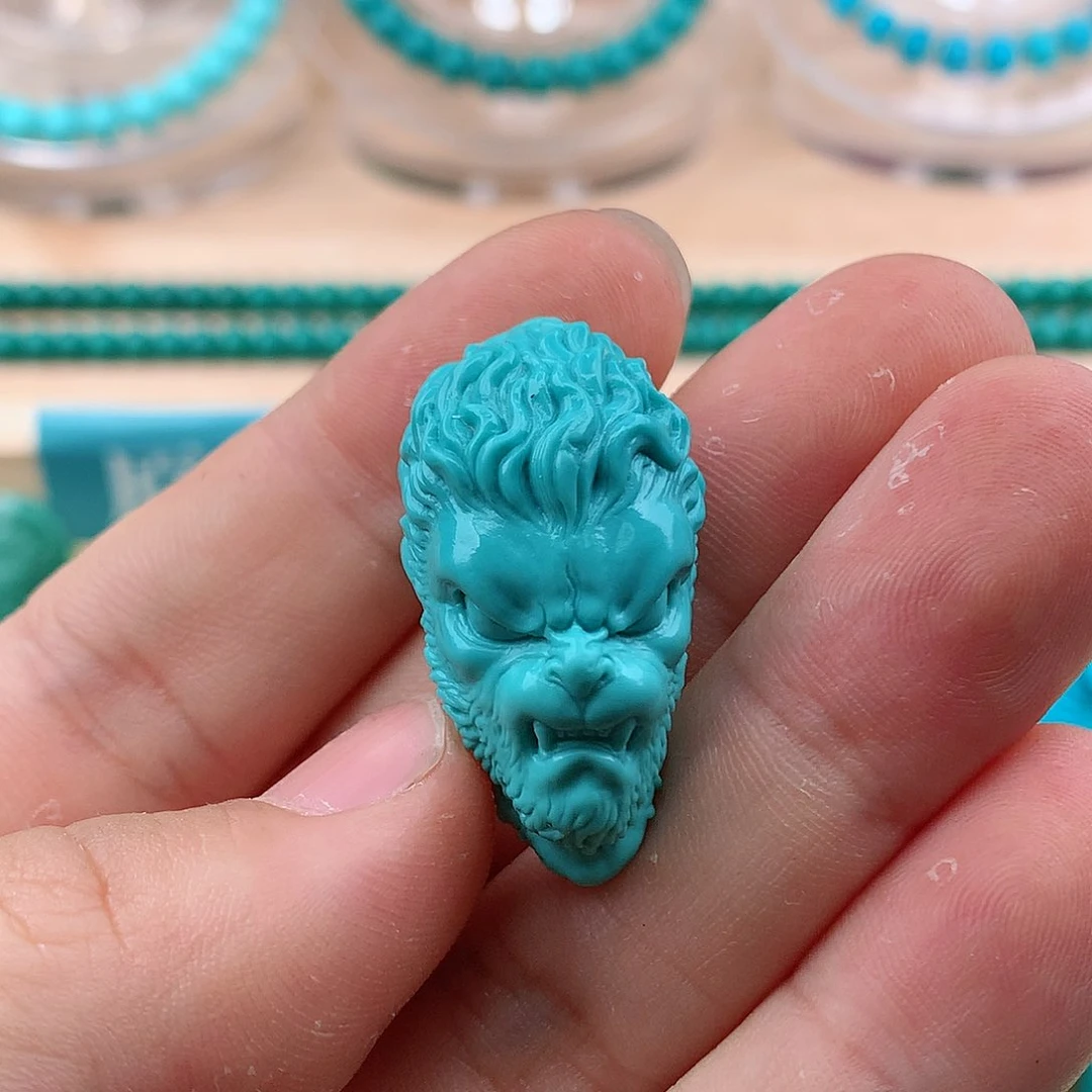 绿松石颈饰未镶嵌