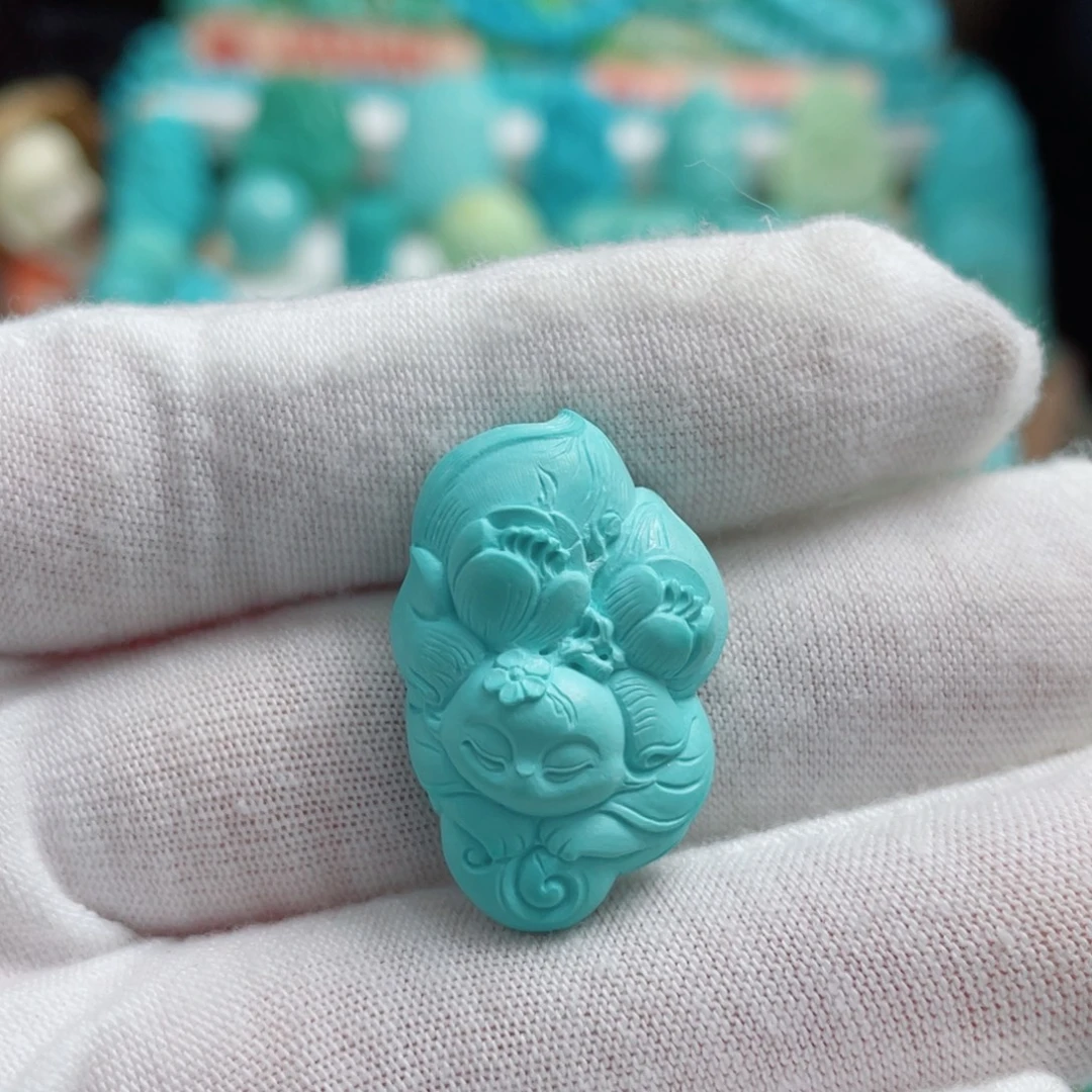 绿松石未镶嵌珠宝奇石