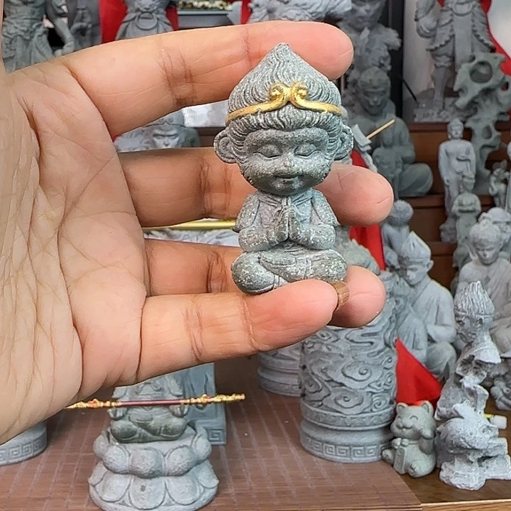 石材金色小悟空1个