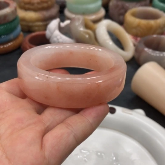 未镶嵌石英质玉珠宝半成品3