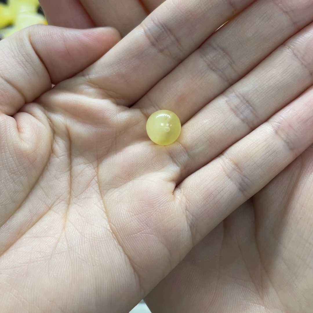 .****琥珀未镶嵌裸石梦娇 存