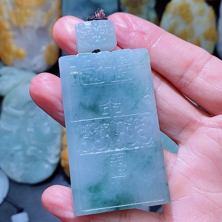要***心定制翡翠未镶嵌翡翠