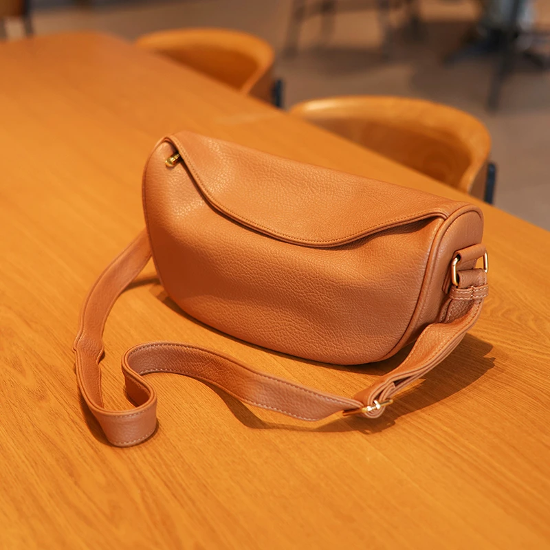 【专柜直发】软皮复古包包女2025新款秋冬百搭通勤单肩斜挎包