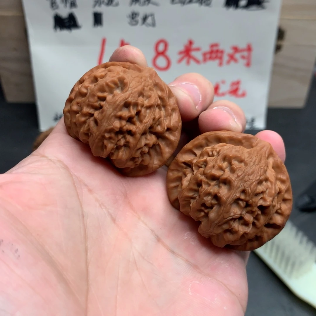 文玩核桃把件宫灯