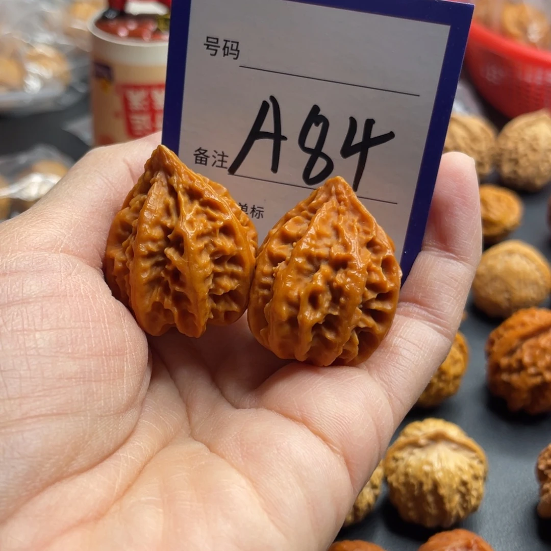 吊坠桃核核桃树核桃