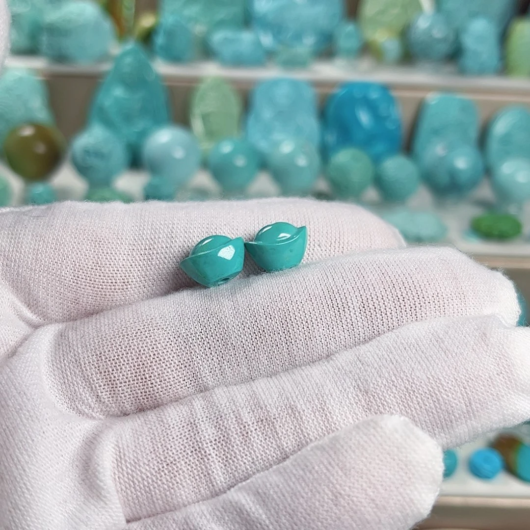 绿松石未镶嵌珠宝奇石