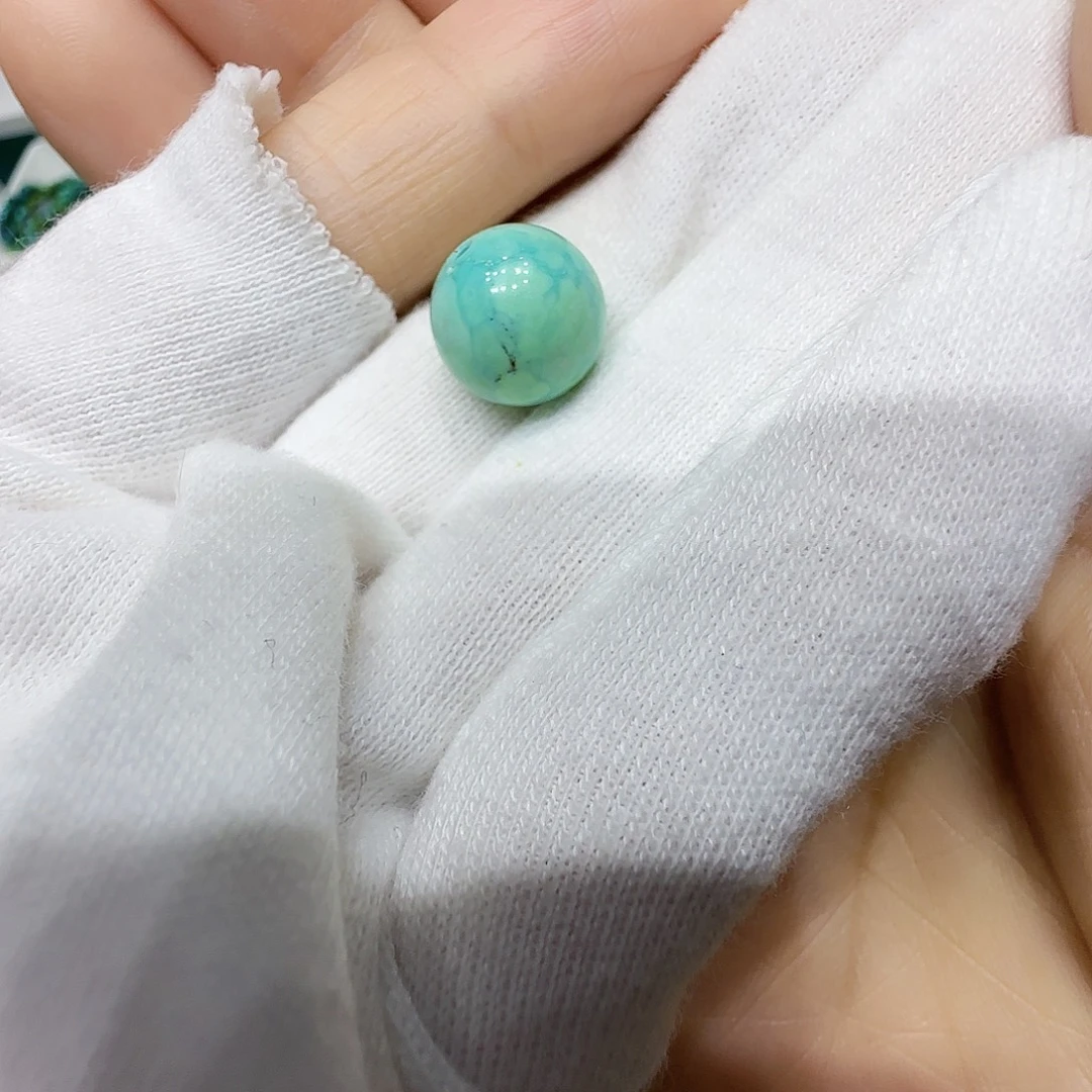 未镶嵌绿松石原矿绿松石