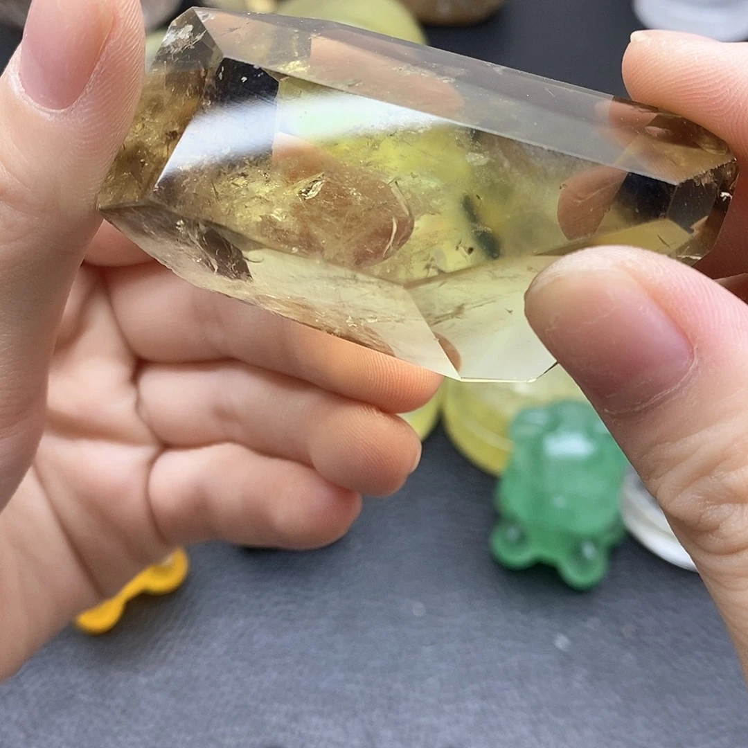未镶嵌珠宝半成品水晶243水晶石