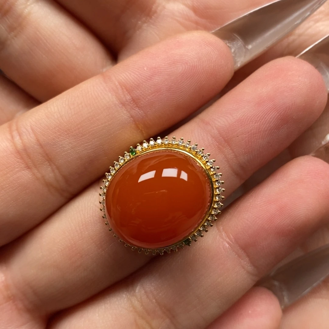 豆***儿南红玛瑙18K金镶嵌戒指