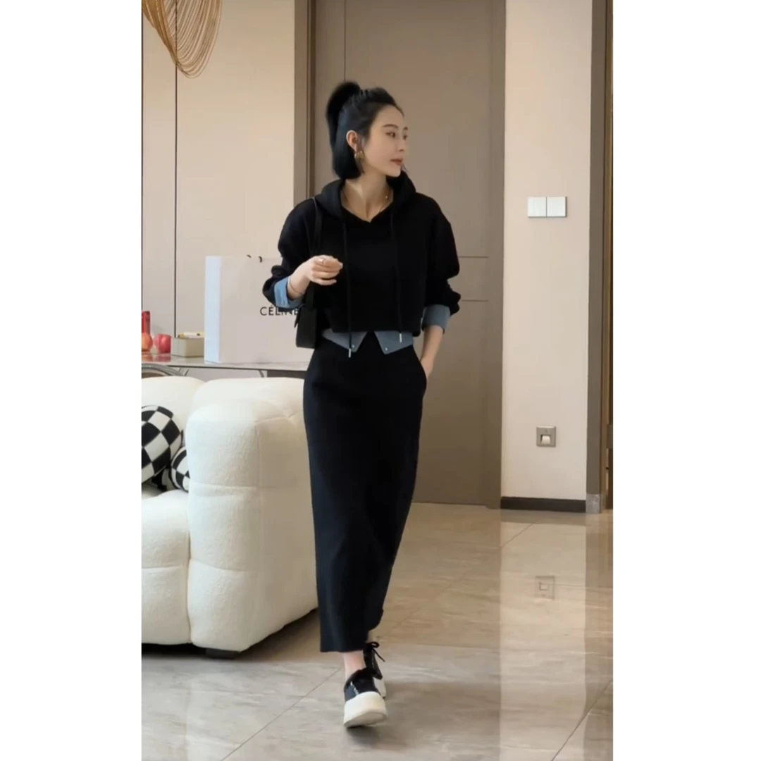 韩版时尚拼接连帽套装女2025早春显瘦撞色卫衣+半身裙两件套