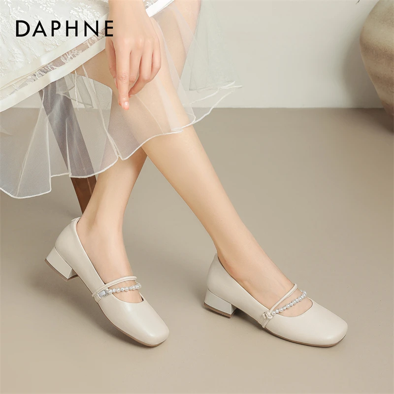 Daphne/达芙妮时尚低跟单鞋女2025年新款串珍玛丽珍鞋方头宴会鞋
