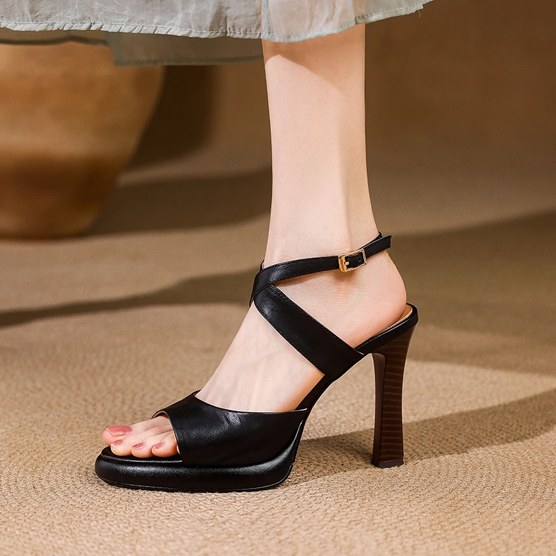 9.5cm法式超高跟防水台鱼嘴凉鞋2025夏新款黑色性感一字带高跟鞋