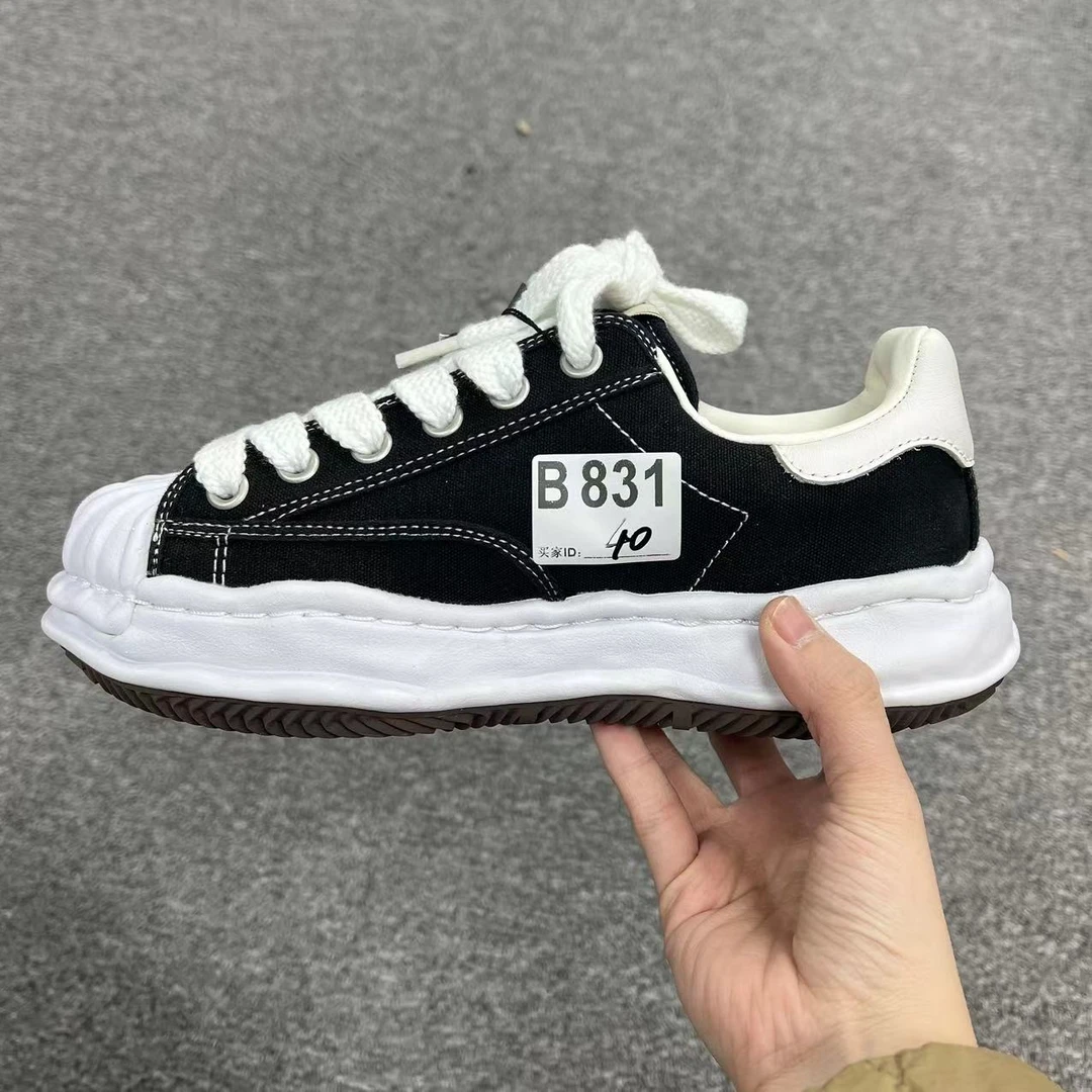 3号上新款男女高端户外休闲鞋 B831