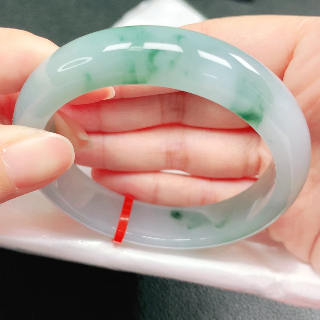 翡翠未镶嵌手镯55圈