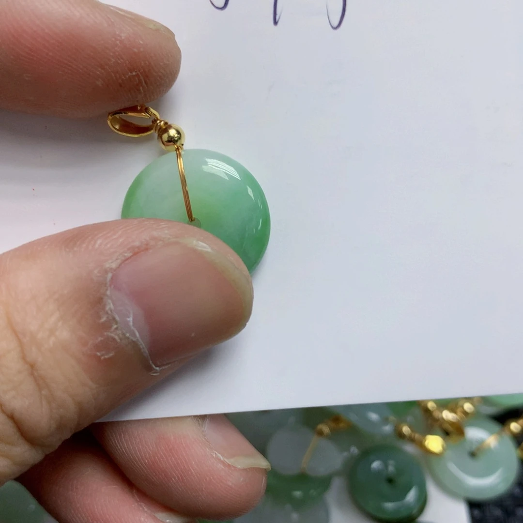 【闪购商品】翡翠颈饰合金天然翡翠A