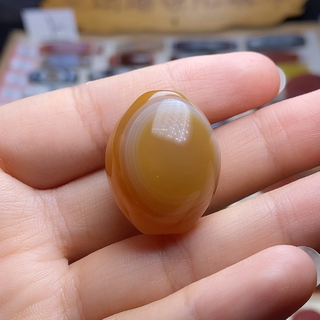 未镶嵌颈饰玛瑙/玉髓升*
