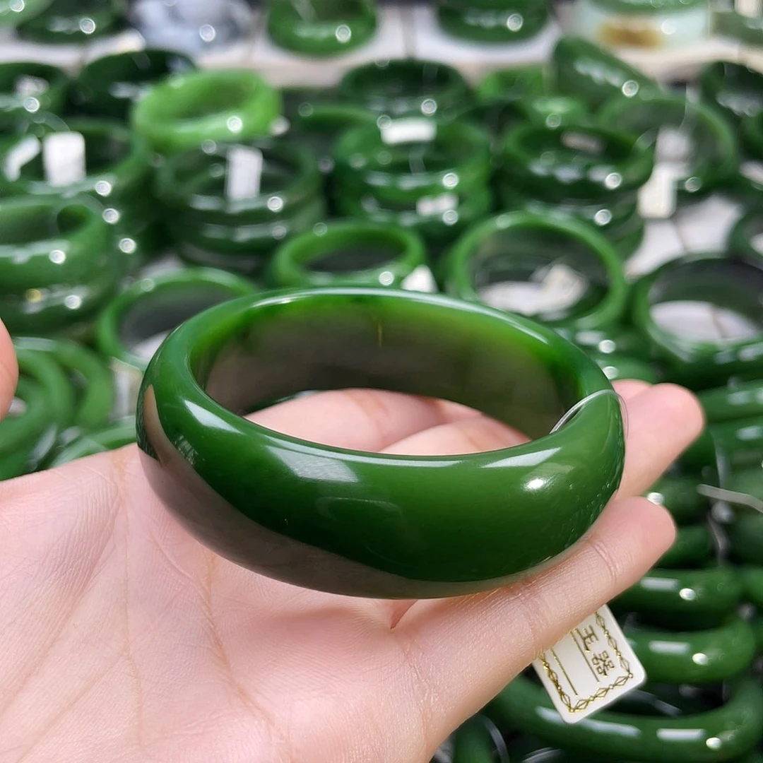 未镶嵌手镯和田玉（碧玉）浮**暖