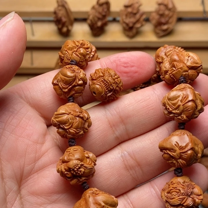 繁**空桃核手工雕刻整身十八罗汉