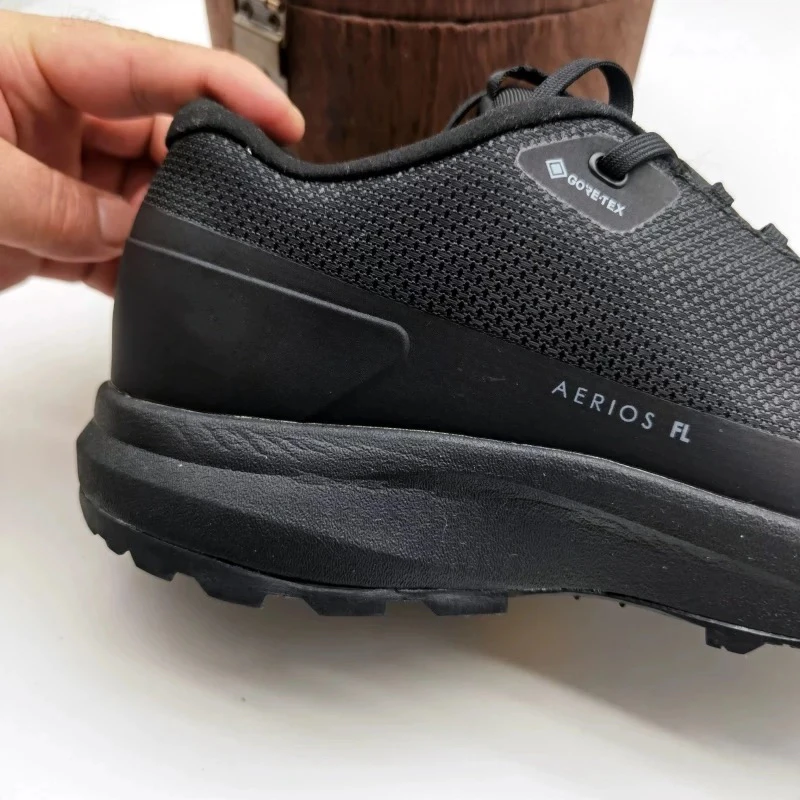 【黑金】2488FL粗网密织防水登山运动鞋