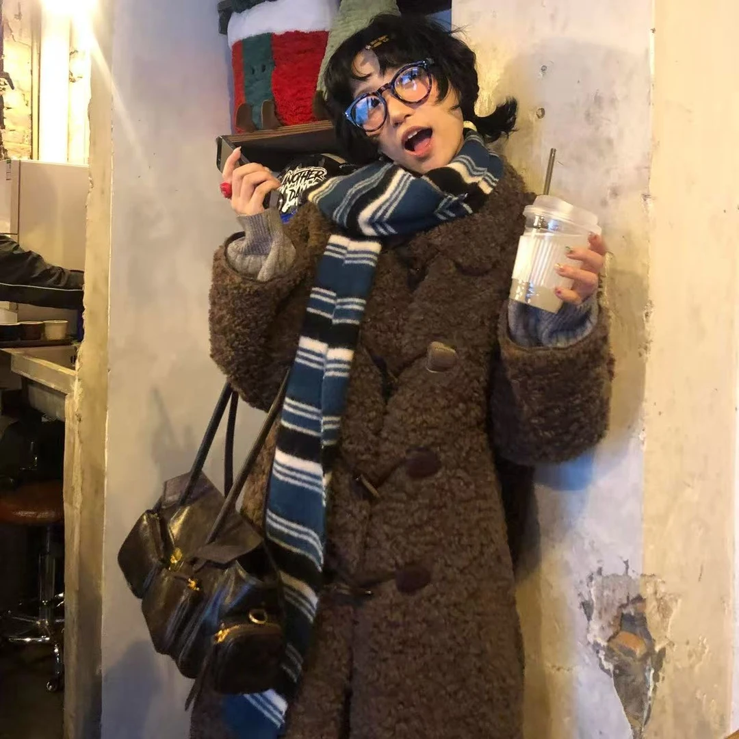 牛角扣中长款羊羔剪毛大衣2025秋冬季宽松休闲皮毛一体仿皮草外套