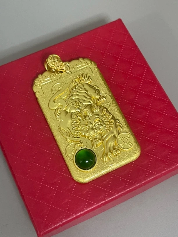 LY-6618高端珍宝龙牌吊坠多样性发其一K654