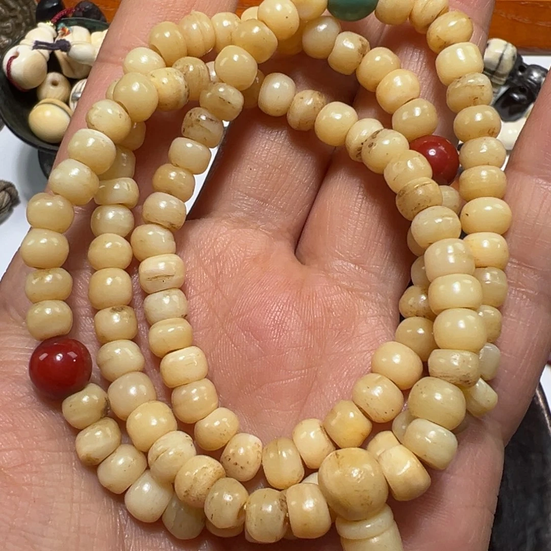 颈饰玻璃墨白藏传出品09