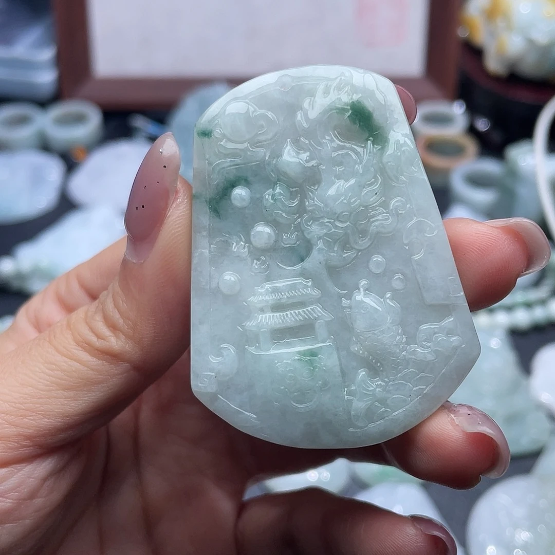 翡翠未镶嵌颈饰翡翠