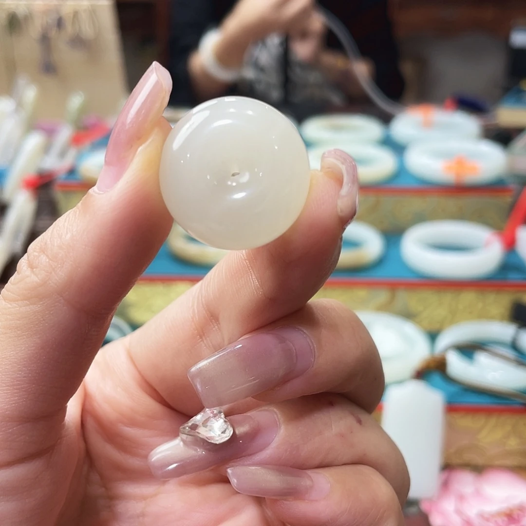 ****颈饰未镶嵌和田玉