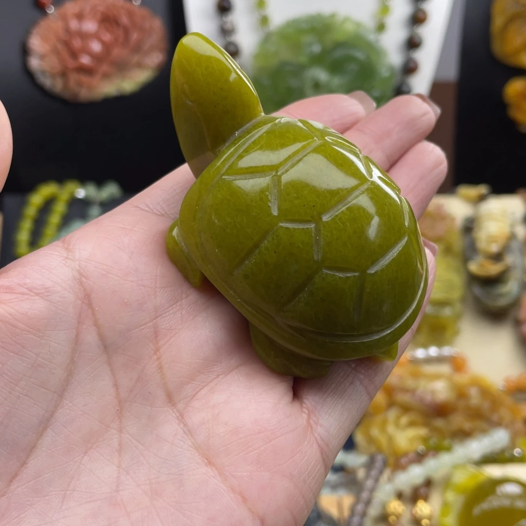 未镶嵌蛇纹石玉颈饰