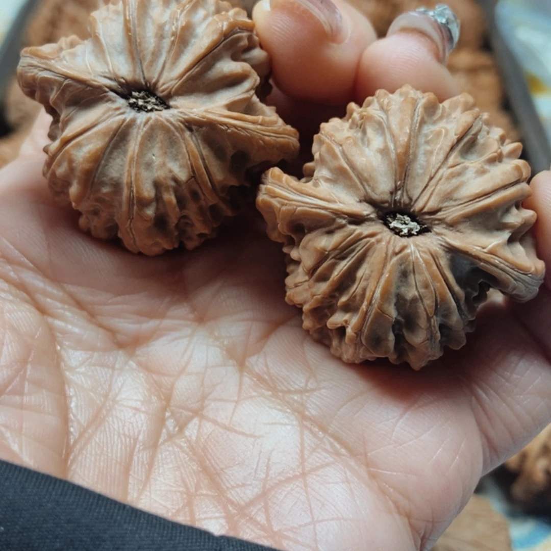 文玩核桃吊坠磨盘