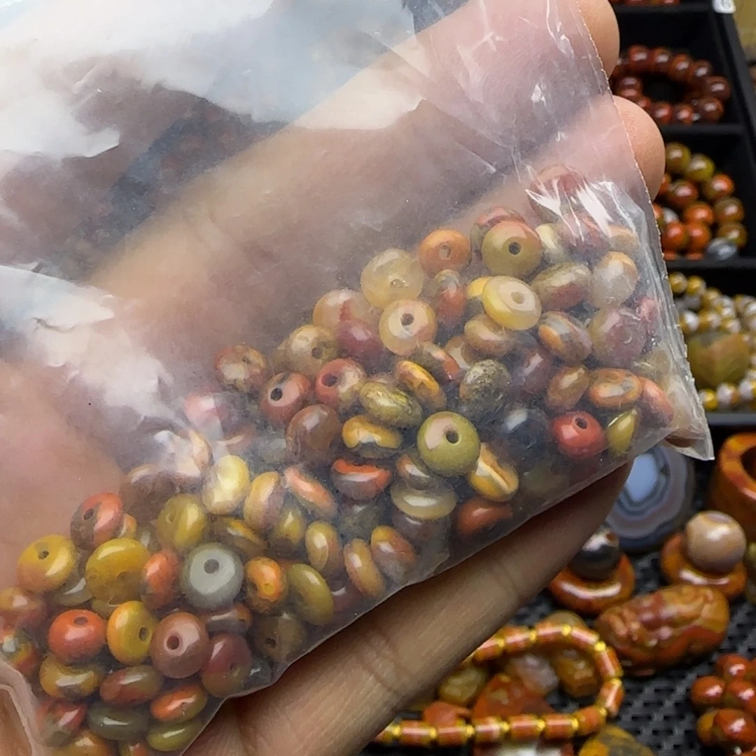 玛瑙/玉髓未镶嵌颈饰战国红隔片20个