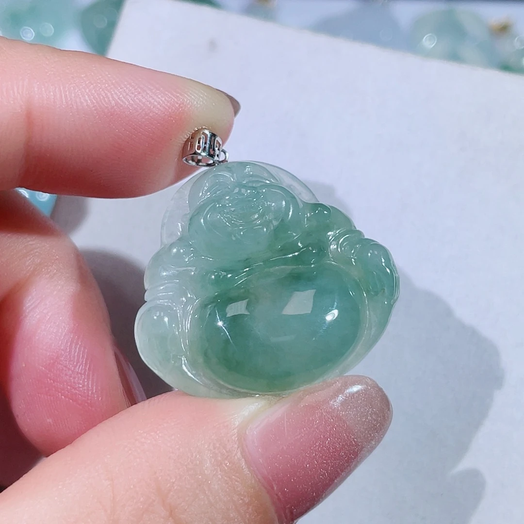 颈饰18K金镶嵌翡翠佛公