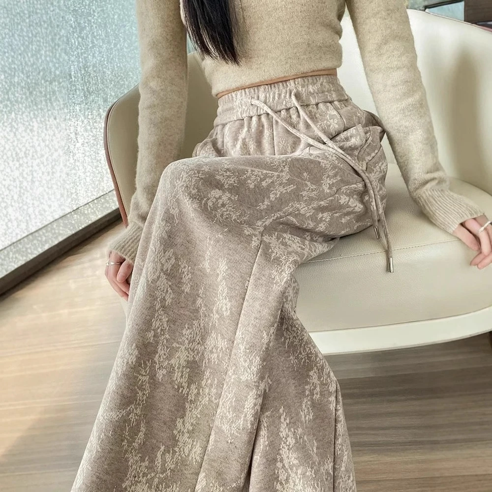 新中式国风阔腿裤裤子女2025秋冬新款高腰休闲提花慵懒拖地糯米裤