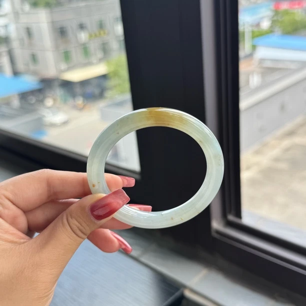 冰蜜糖黄翡手镯水润感足底妆细腻干净54圈口