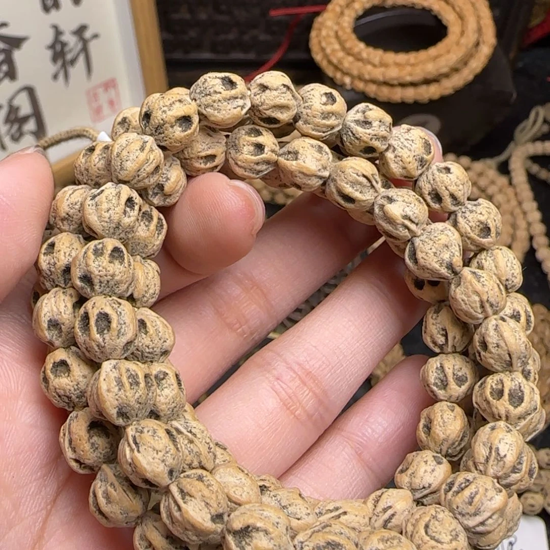 柏香籽/百香籽吊坠君**伟