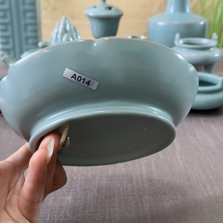 瓷片葵口盘一一一一一一一一一暇