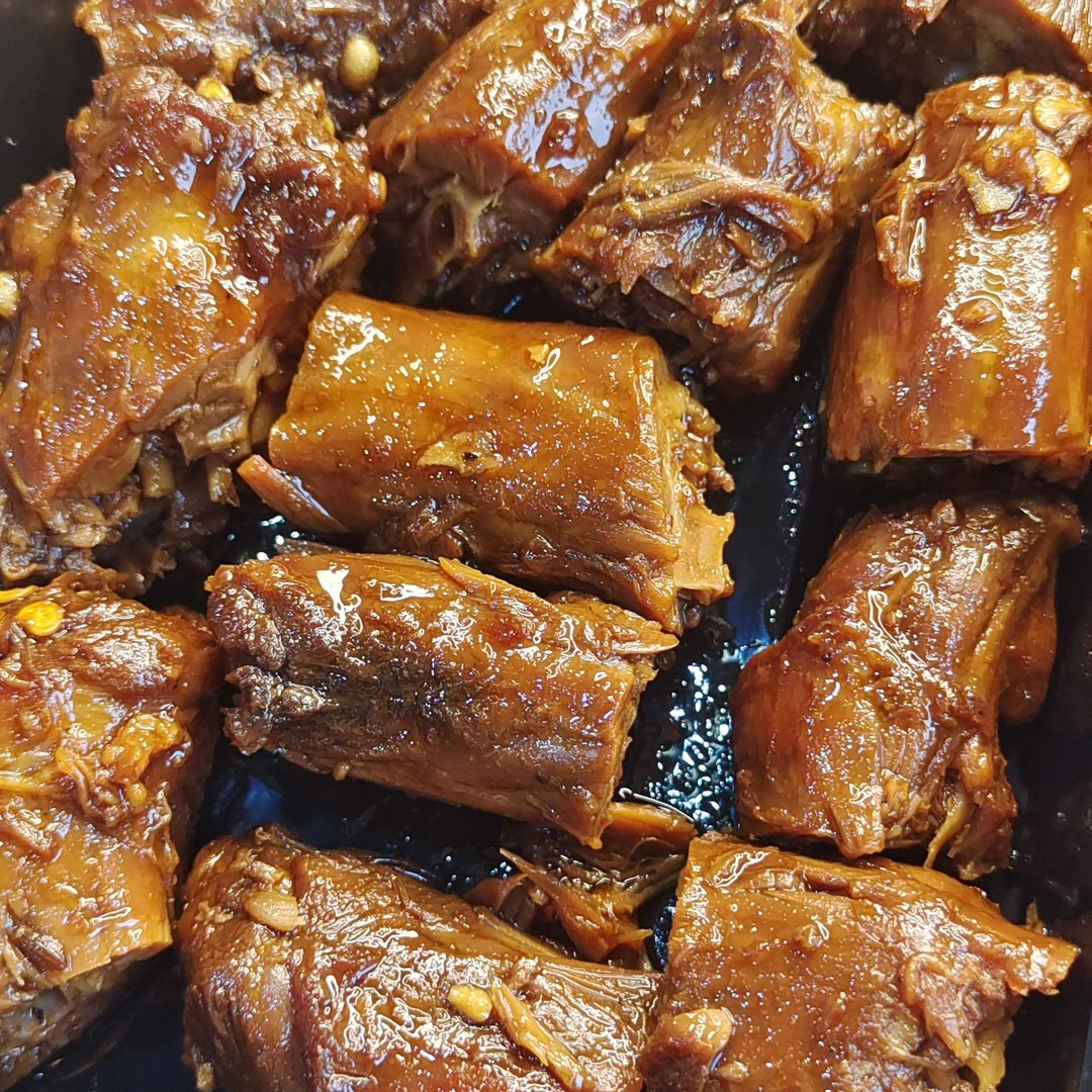 酱香/麻辣口味鸭脖200多克