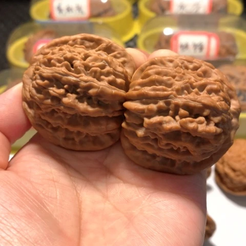 文玩核桃吊坠永*晨楼子